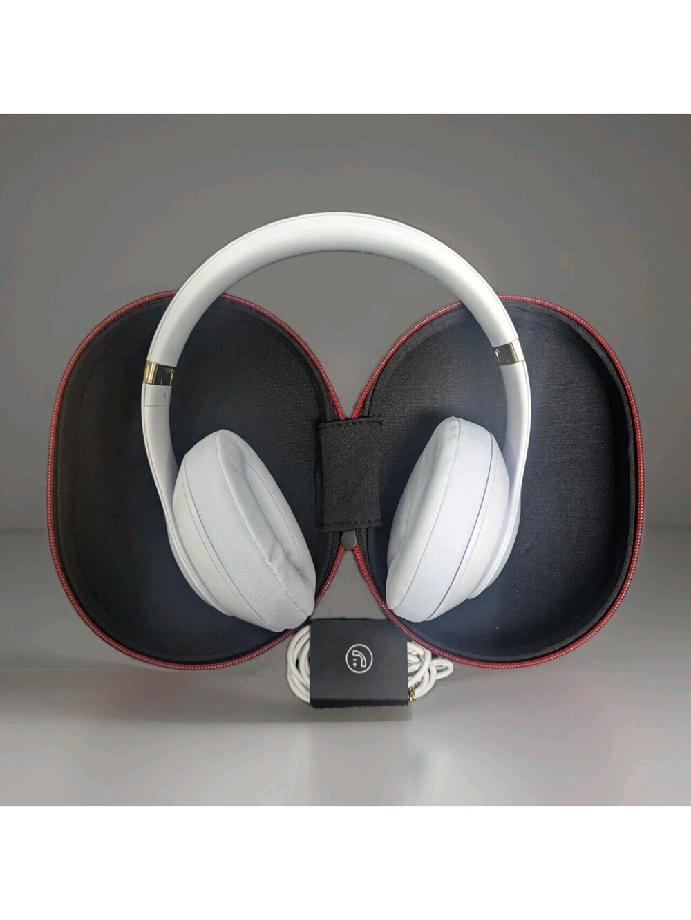 Beats by Dr. Dre, Studio3 Wireless Bluetooth Noise Cancelling Headphones White